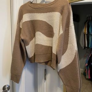 ✨NWOT S Cropped Brown & Cream Sweater✨